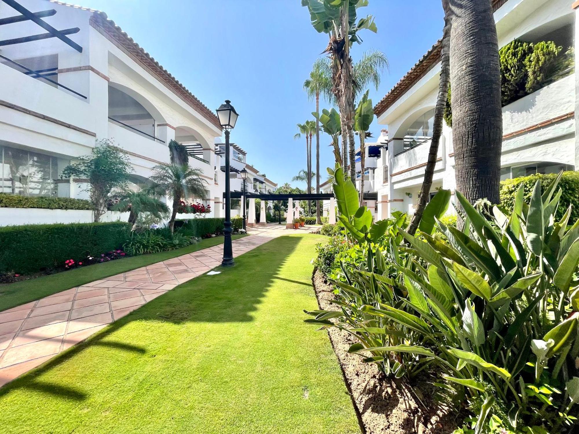 Solguest Apt A 7 Minutos De Puerto Banus 1ª Linea Playa!!! マルベーリャ エクステリア 写真